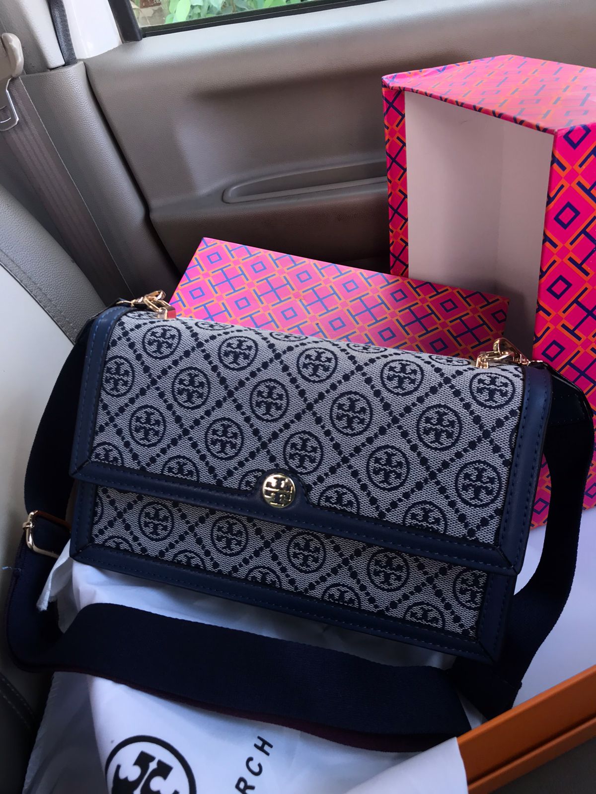 Brown and skin color purse2