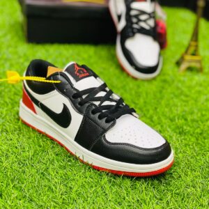 nike-air-jordan-1-union-LA-black-toe-front-pic